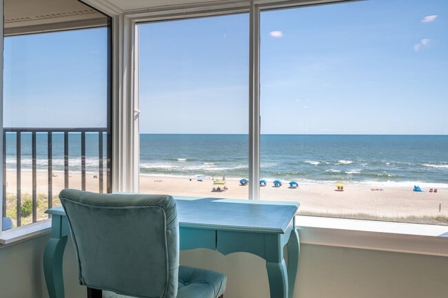 Building Photo - PLAN AND SECURE YOUR WINTER GETAWAY NOW, W...