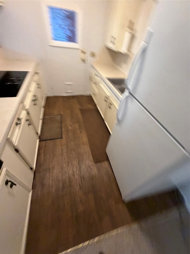 Building Photo - 15344 Lilly Dr