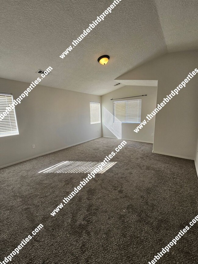 Building Photo - Available NOW! 4 Bedroom - 2.5 Bathroom - ...