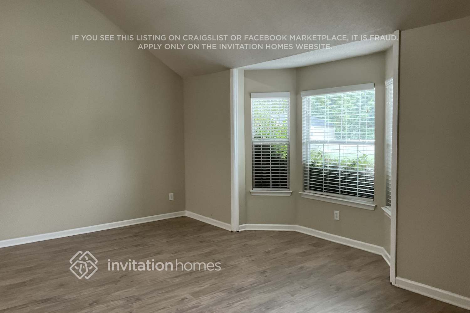 Building Photo - 5725 Crystal Springs Way