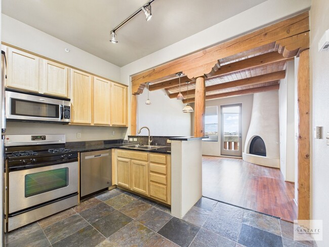 Building Photo - Gorgeous Unfurnished 1 bedroom, 1 bath in ...