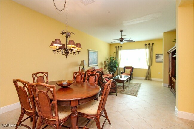 Building Photo - 9224 Campanile Cir