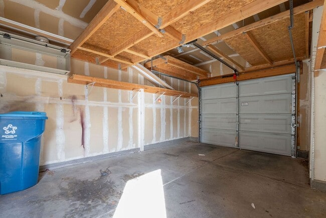 Building Photo - 8920 Antioch Way