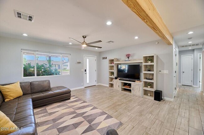 Building Photo - 7319 E Roosevelt St