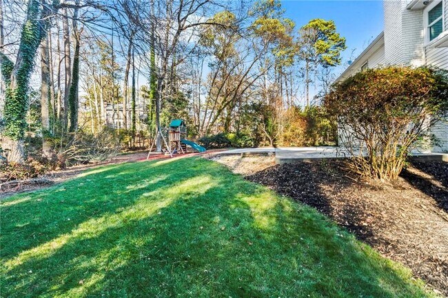 Building Photo - 1106 Aurora Ct