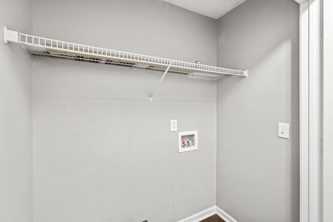 Building Photo - 1578 Chariot Dr