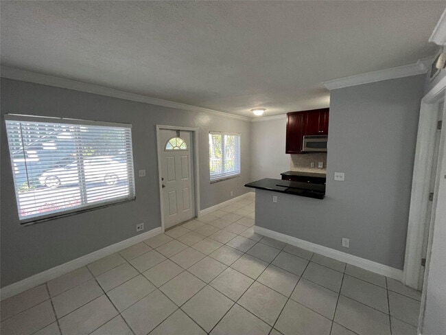 Building Photo - 1311 NE 18th St