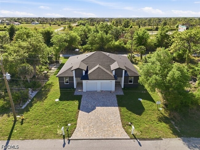 Building Photo - 10087 Amicola St