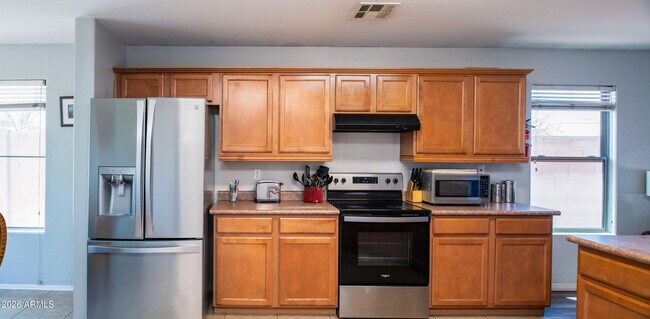 Building Photo - 7316 W Cordes Rd