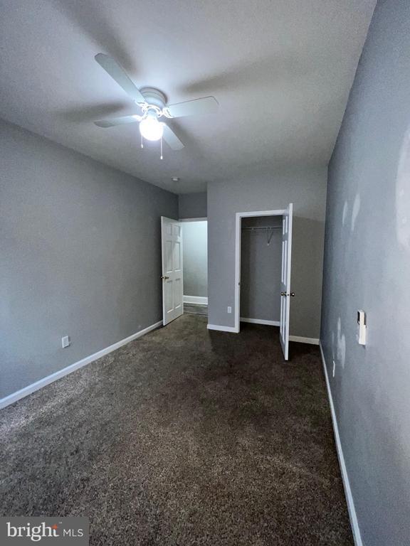 Building Photo - 129 W Miner St