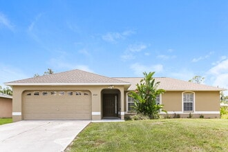 Building Photo - 2525 Mather Ln
