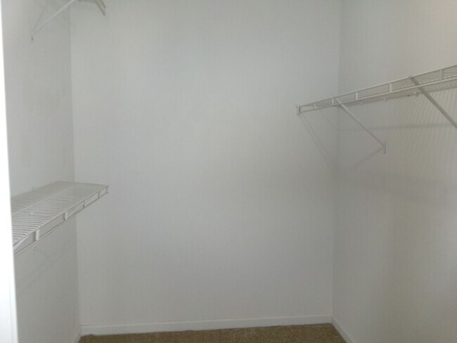 Building Photo - 212 McKendree Ln