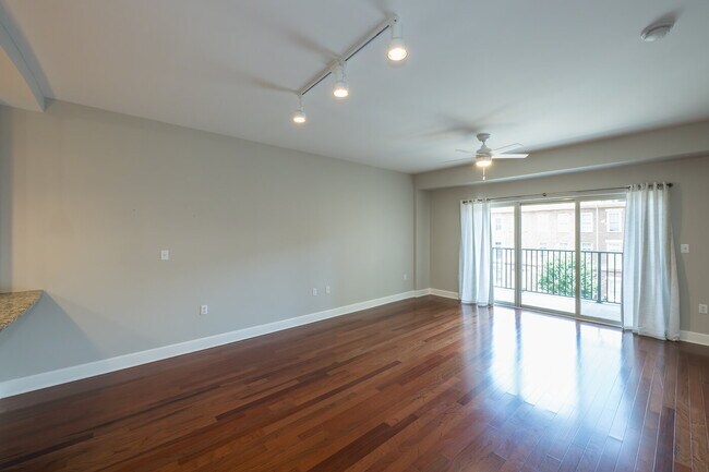 Building Photo - 200 River Vista Drive