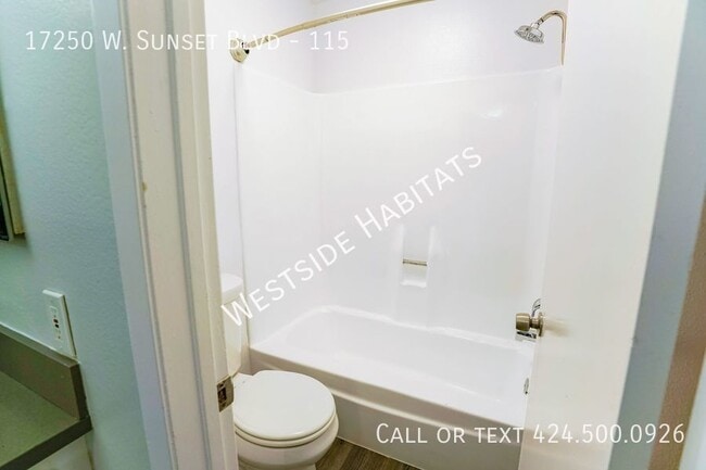 Building Photo - 17250 Sunset - Gorgeous, fully renovated b...