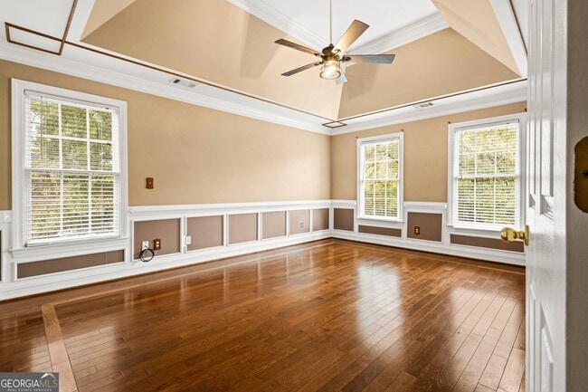 Building Photo - 4000 Hogans Mill Ln