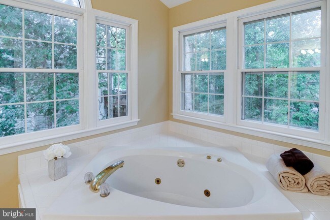 Building Photo - 13616 Northbourne Dr