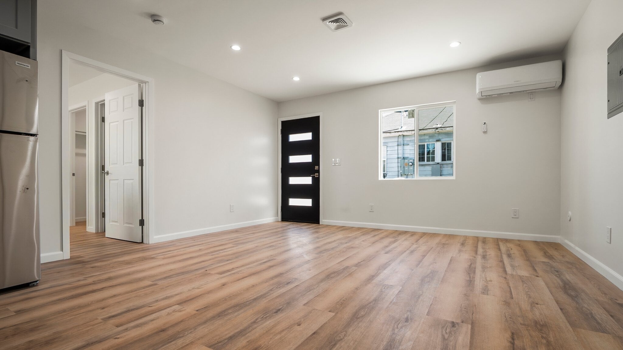 Building Photo - 4013 S Harvard Blvd