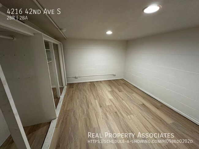 Building Photo - 4216 42nd Ave S