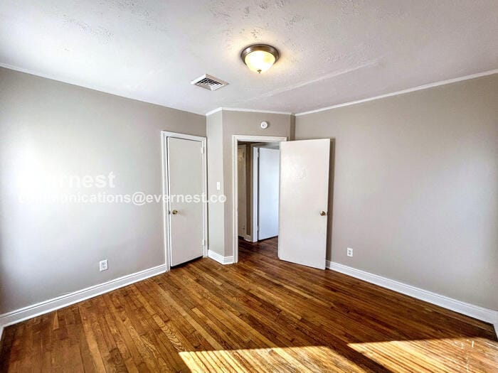 Building Photo - 2919 Creighton Rd