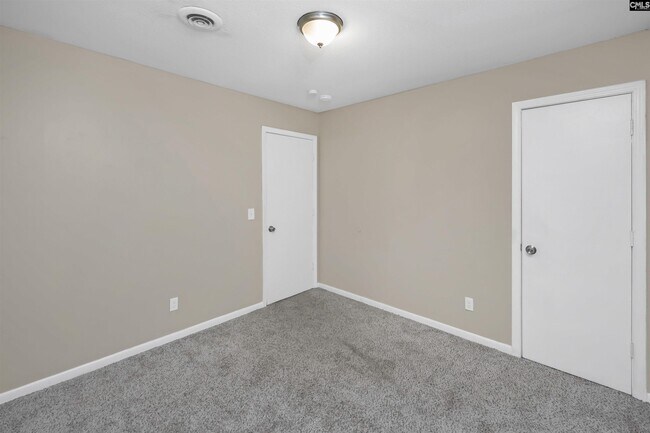 Building Photo - 3621 Baywater Dr