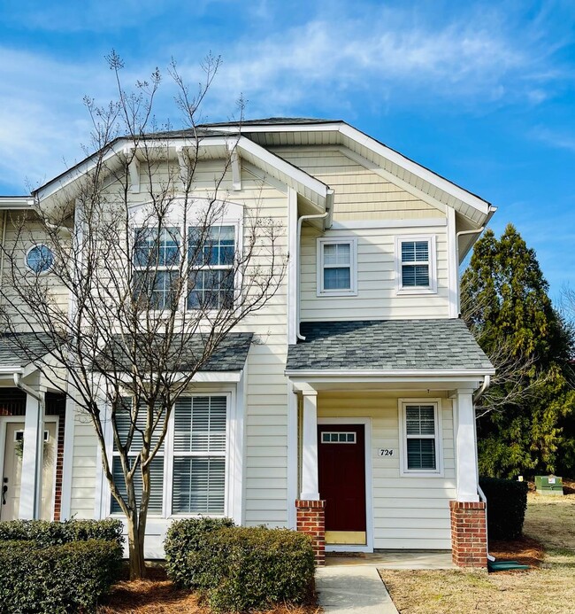 Primary Photo - Charming 3 bedoom 2.5 bath town home in th...