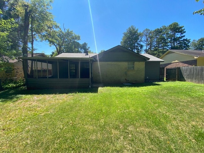 Building Photo - 4060 Stowe St