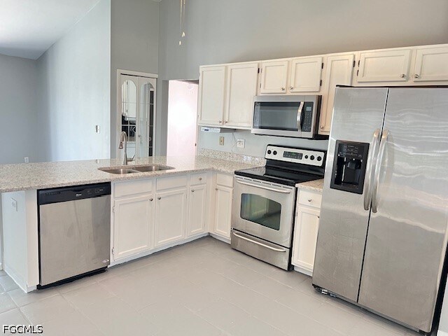 Building Photo - 9794 Country Oaks Dr