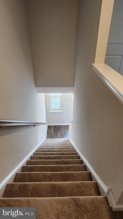 Building Photo - 12 Nelsons Wy