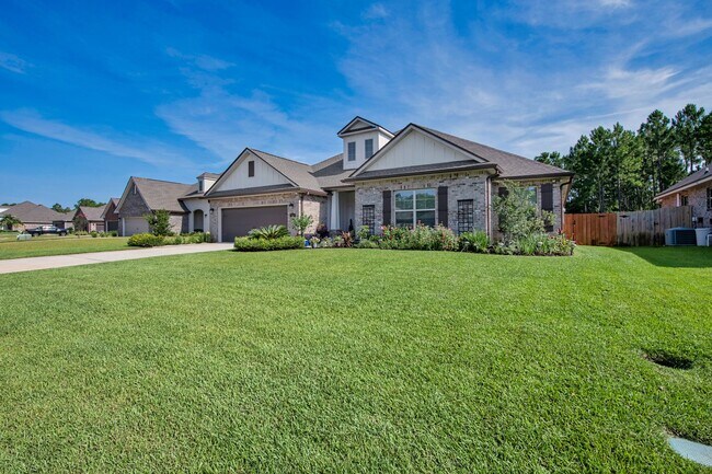 Building Photo - 5718 Oak Hvn Ln