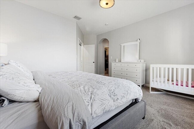 Building Photo - 2316 SW 127th Ave