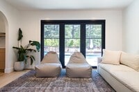 Building Photo - STUNNING ALAMO GLEN HOME WITH PRIVATE PICK...