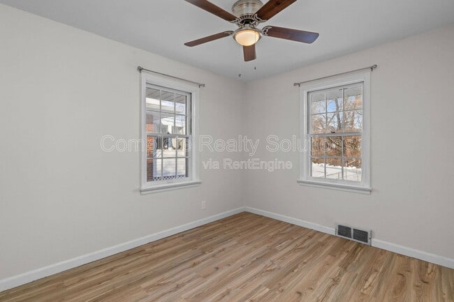 Building Photo - 9604 Colony Dr