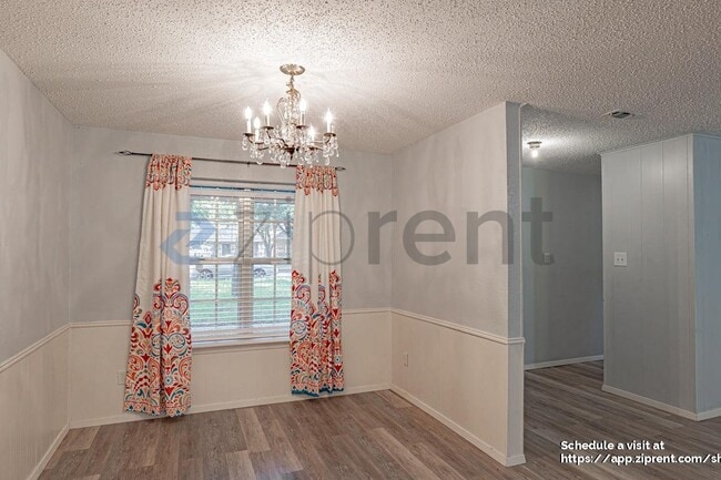 Building Photo - 1033 Princeton Pl