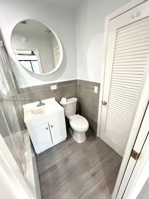 Building Photo - 2645 SE 1st Ct