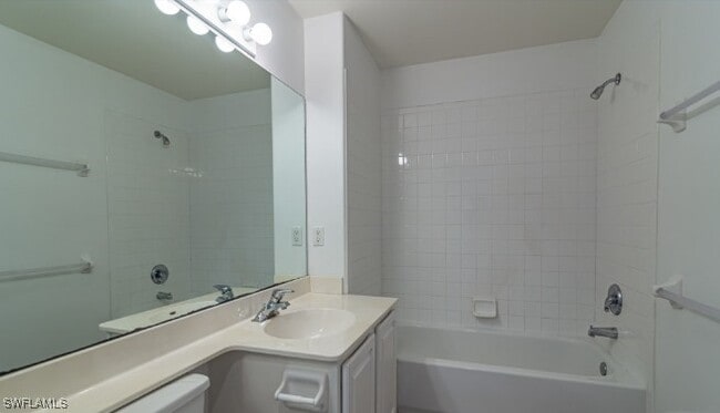 Building Photo - 2200 Arielle Dr