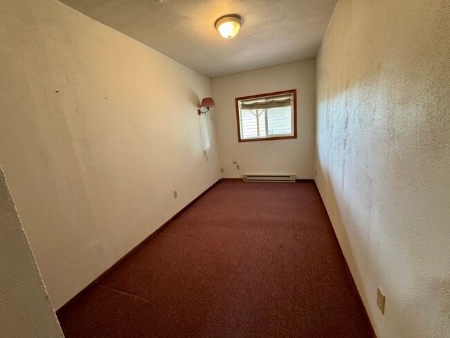 Building Photo - Ocean Park 2-Story Home, Deck with Views, Separate Living Spaces