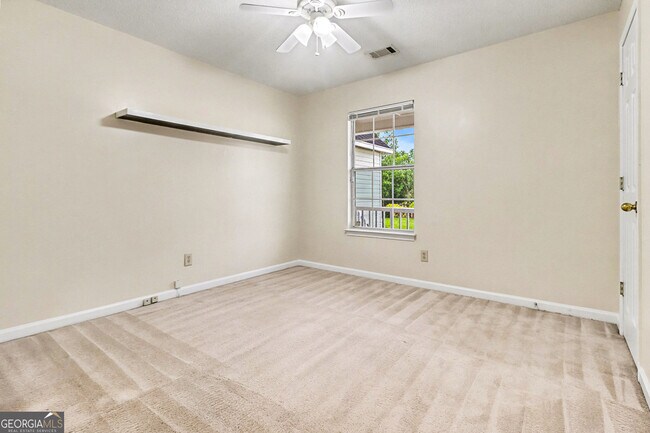 Building Photo - 7134 Hazelwood Dr