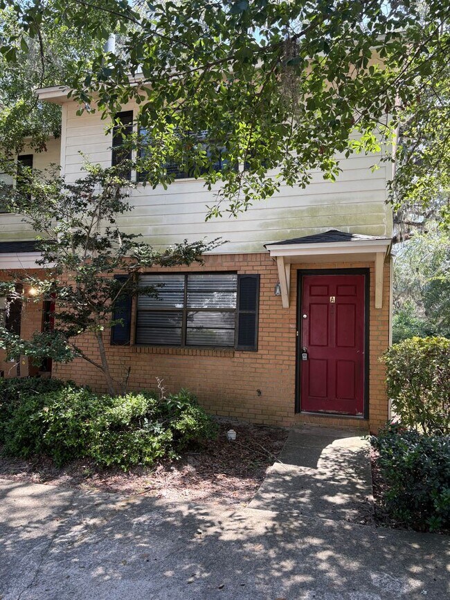 Building Photo - 1415 Pullen Rd