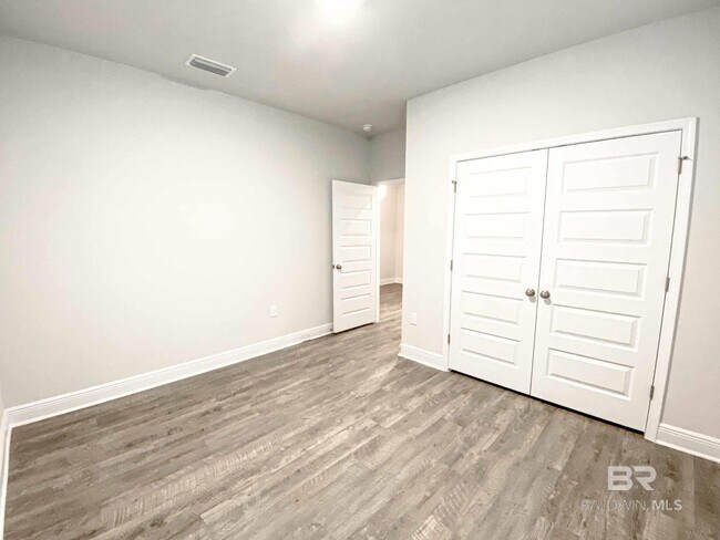 Building Photo - 10641 Northern Dancer Ct