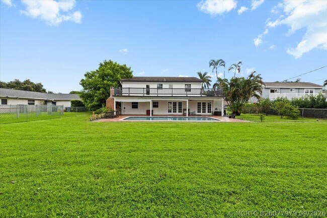 Building Photo - 3179 Hoylake Rd