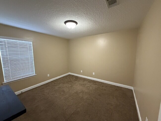 Building Photo - Home for Rent