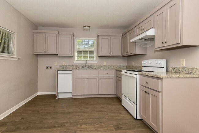 Building Photo - 50003 Del Ra Dr