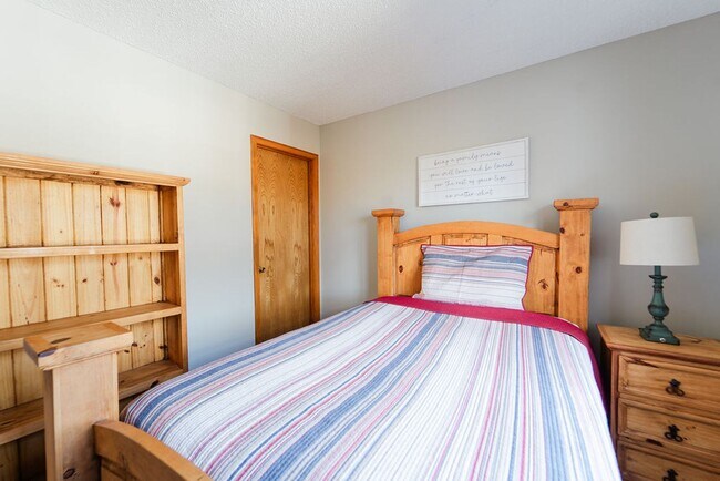 Building Photo - Charming, 2 Bedroom, 2 Bath, 1 car garage with a beautiful gazebo.