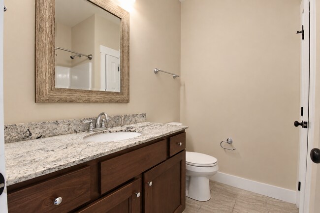 Building Photo - 1137 Cross Pointe Dr