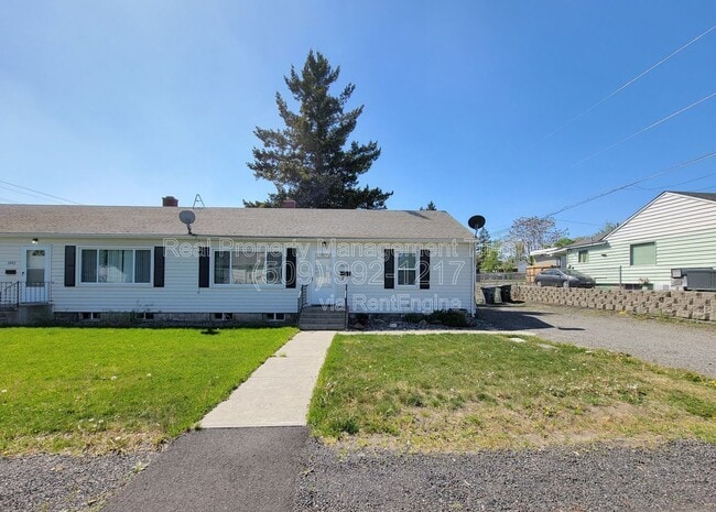 Building Photo - 1005 Torbett St