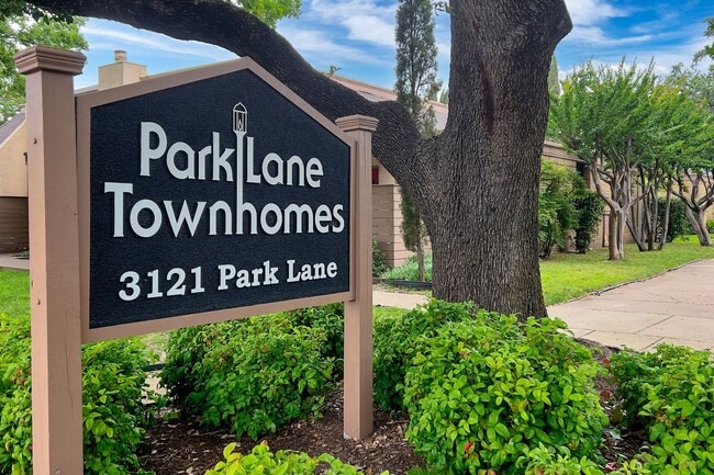 Primary Photo - 3121 Park Ln