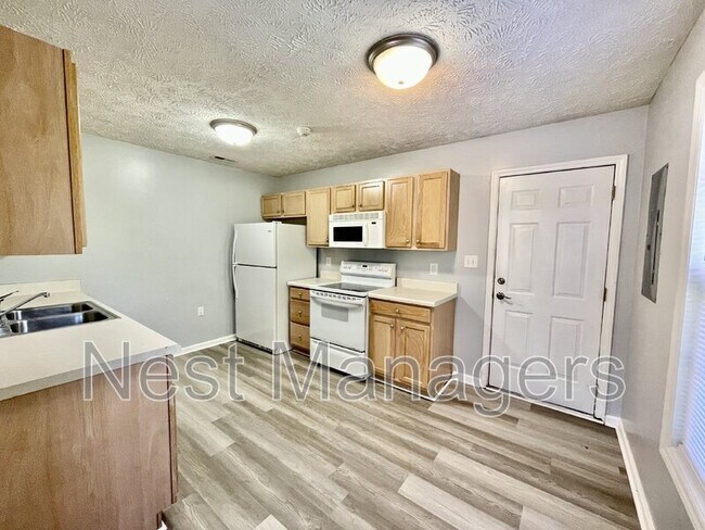 Building Photo - 3721 Betts Dr
