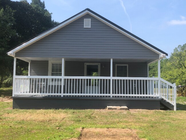 Building Photo - 381 Big Hill Rd