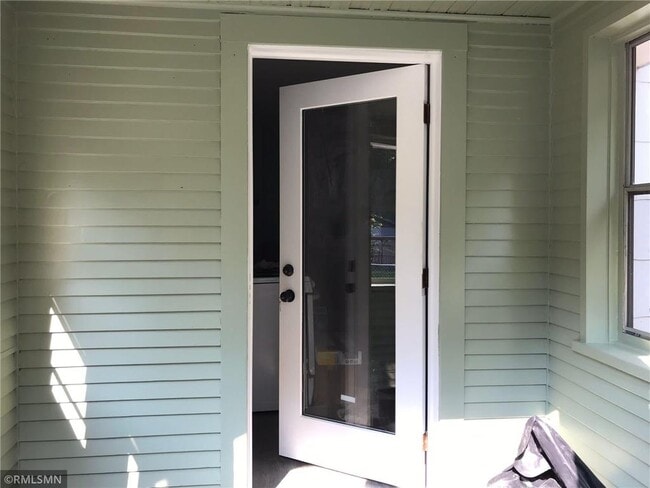 Building Photo - 3136 Douglas Dr N