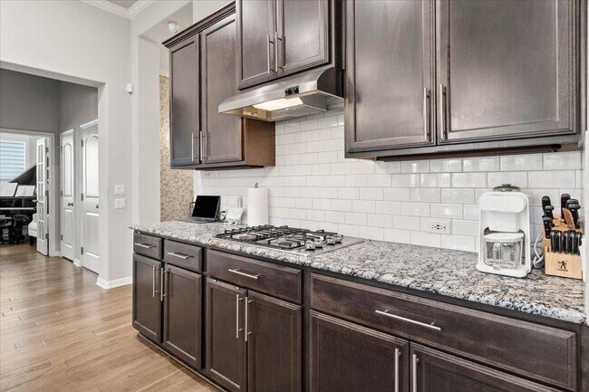 Building Photo - 11901 Deering Pl